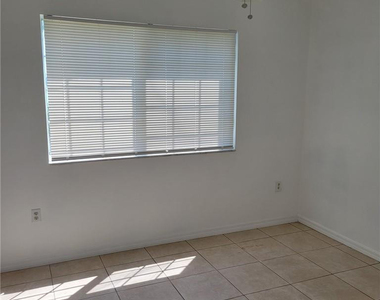 5005 Wiles Road - Photo Thumbnail 14