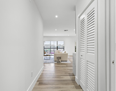 11311 Pond View Drive - Photo Thumbnail 12