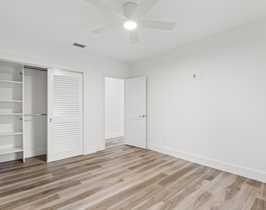 11311 Pond View Drive - Photo Thumbnail 7
