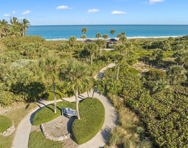 300 Harbour Drive - Photo Thumbnail 9