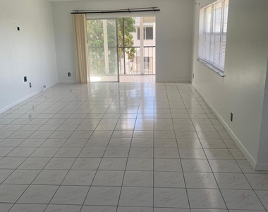 3360 Spanish Moss Terrace - Photo Thumbnail 4