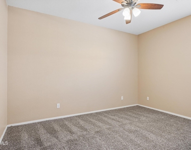 9161 W Salter Drive - Photo Thumbnail 33
