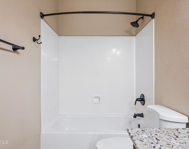 9161 W Salter Drive - Photo Thumbnail 38