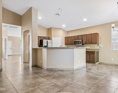 9161 W Salter Drive - Photo Thumbnail 14