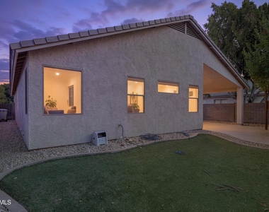 9161 W Salter Drive - Photo Thumbnail 43