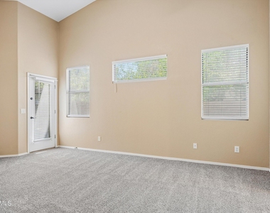 9161 W Salter Drive - Photo Thumbnail 22
