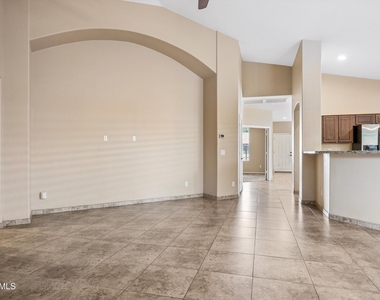 9161 W Salter Drive - Photo Thumbnail 13