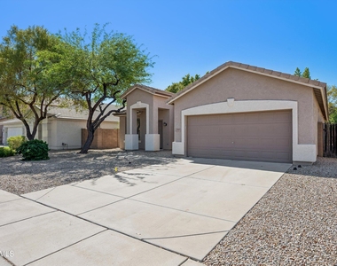9161 W Salter Drive - Photo Thumbnail 4