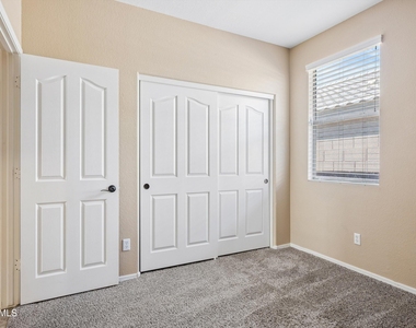 9161 W Salter Drive - Photo Thumbnail 32