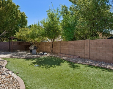 9161 W Salter Drive - Photo Thumbnail 48