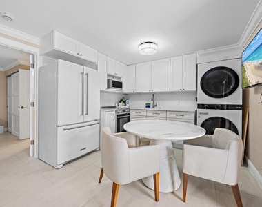 447 27th Street - Photo Thumbnail 1