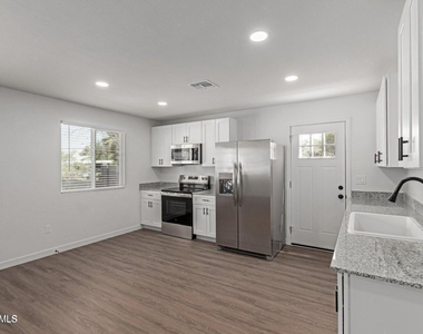 502 S Crismon Road - Photo Thumbnail 2