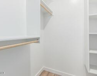 502 S Crismon Road - Photo Thumbnail 8
