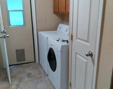 757 N Dapple Drive - Photo Thumbnail 3