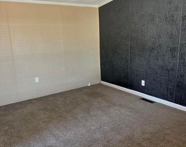 757 N Dapple Drive - Photo Thumbnail 5