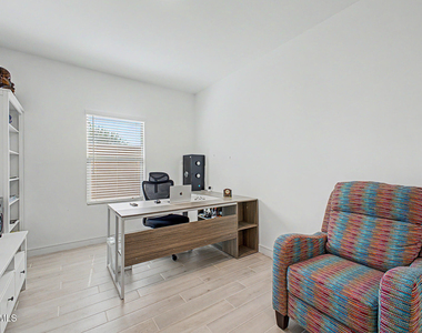 42385 W Rojo Street - Photo Thumbnail 31
