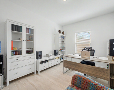42385 W Rojo Street - Photo Thumbnail 32