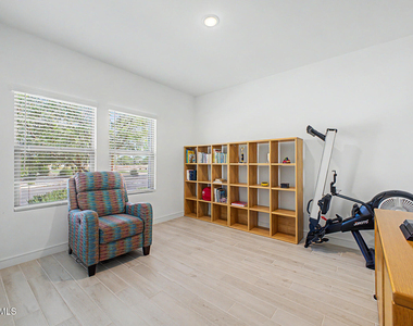 42385 W Rojo Street - Photo Thumbnail 27