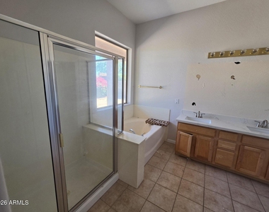 13426 W Jacobson Drive - Photo Thumbnail 23