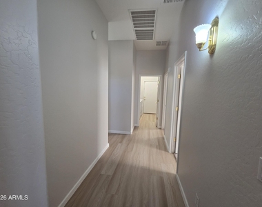 13426 W Jacobson Drive - Photo Thumbnail 12