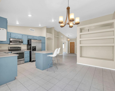 16916 E Alamosa Avenue - Photo Thumbnail 6