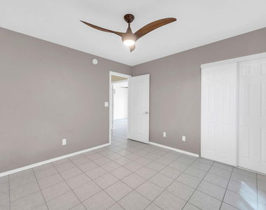 16916 E Alamosa Avenue - Photo Thumbnail 11