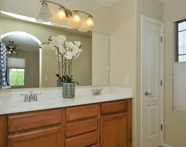 4351 E Selena Drive - Photo Thumbnail 25