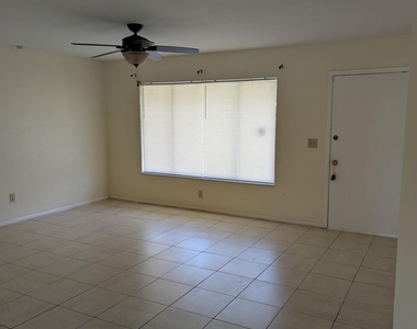 2222 Se Holland Street - Photo Thumbnail 7