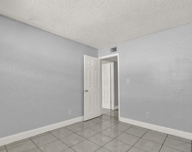 3204 Louisiana Avenue - Photo Thumbnail 14