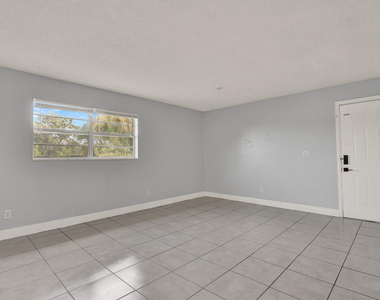 3204 Louisiana Avenue - Photo Thumbnail 5