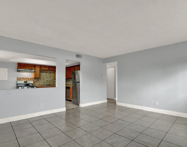 3204 Louisiana Avenue - Photo Thumbnail 3