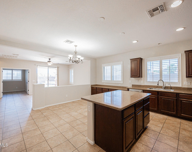 3681 E Yellowstone Place - Photo Thumbnail 5