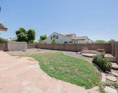3681 E Yellowstone Place - Photo Thumbnail 23