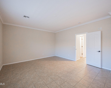 3681 E Yellowstone Place - Photo Thumbnail 21