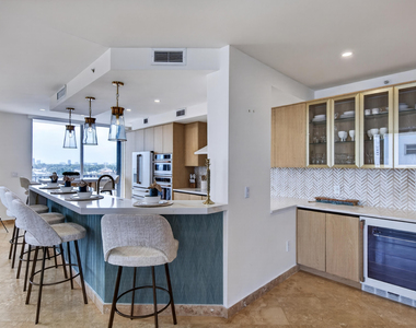 100 S Birch Road - Photo Thumbnail 43