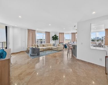 100 S Birch Road - Photo Thumbnail 4