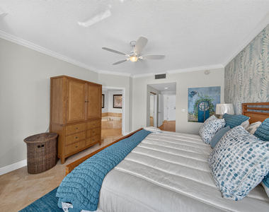 100 S Birch Road - Photo Thumbnail 17