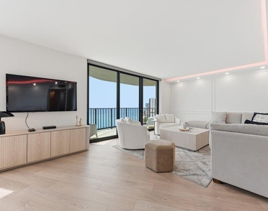 5420 N Ocean Drive - Photo Thumbnail 2