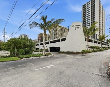 5420 N Ocean Drive - Photo Thumbnail 20