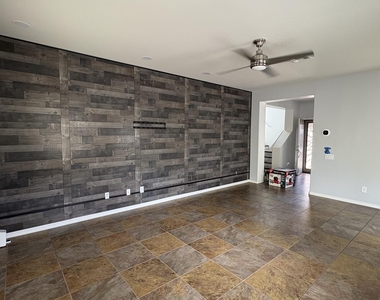 5396 W Molly Lane - Photo Thumbnail 7
