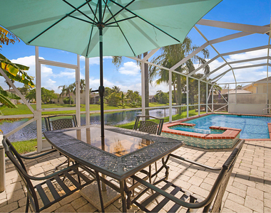 1422 Fairway Circle - Photo Thumbnail 20