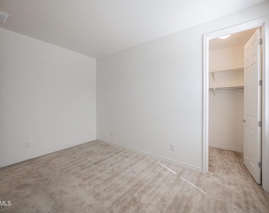 3311 W Donner Drive - Photo Thumbnail 15