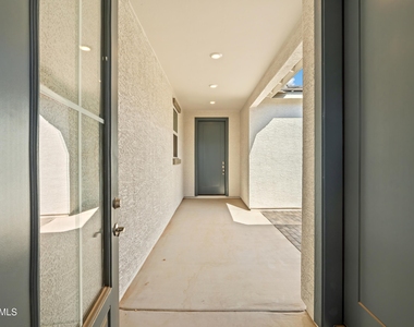 26723 N 167th Avenue - Photo Thumbnail 1