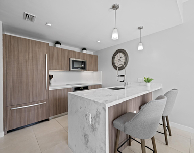 401 N Birch - Photo Thumbnail 16