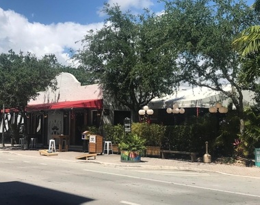 511 Lucerne Avenue - Photo Thumbnail 27