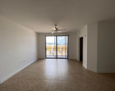 511 Lucerne Avenue - Photo Thumbnail 12