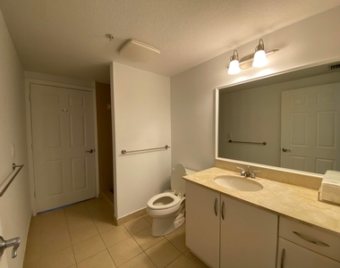 511 Lucerne Avenue - Photo Thumbnail 15