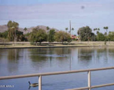 5039 N 81st Street - Photo Thumbnail 18