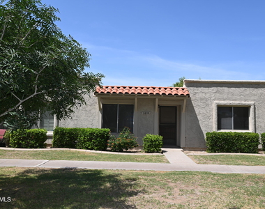5039 N 81st Street - Photo Thumbnail 1