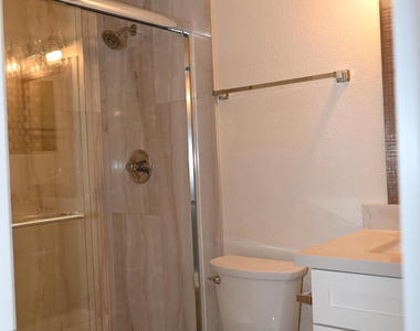 5039 N 81st Street - Photo Thumbnail 11